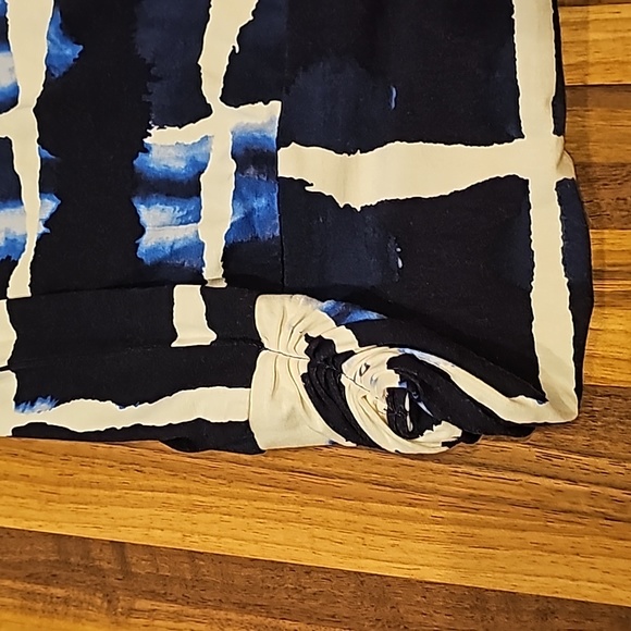 Super soft St. John tank shirt twist and gather details P - Picture 4 of 10